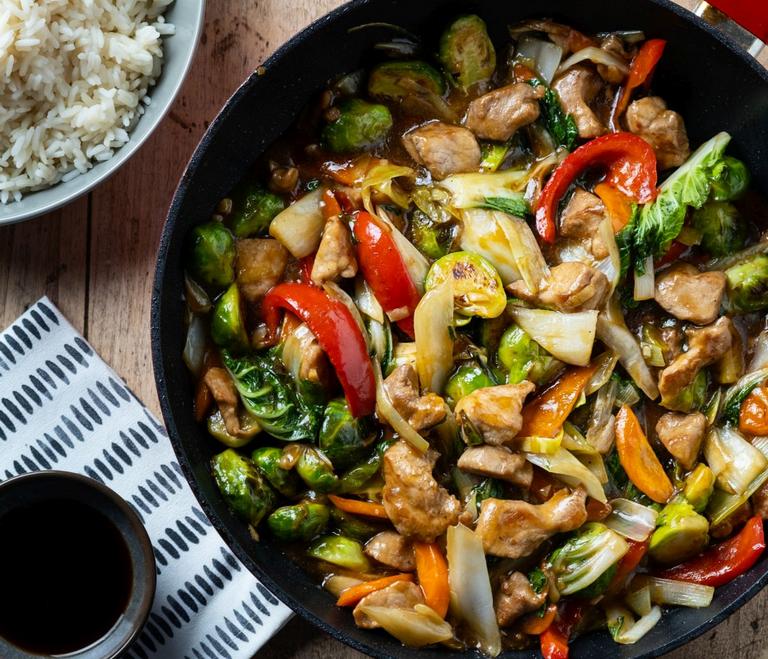 Povrće sa svinjetinom na azijski